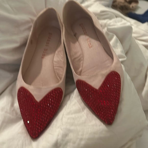 Pink and red sparkly flats in the shape of a heart, ❤️ - Picture 1 of 4